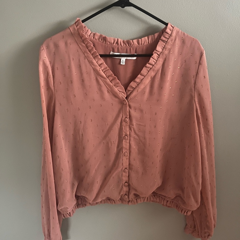 Cupcakes & Cashmere Pink Ruffled Buttoned Blouse